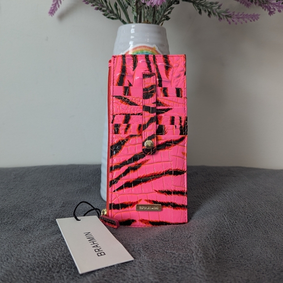 NWT Brahmin Pink Feline Credit Card Wallet - Picture 1 of 3